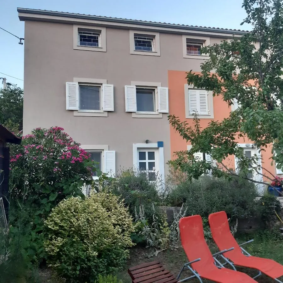 Orange Cube Apartment Fiume